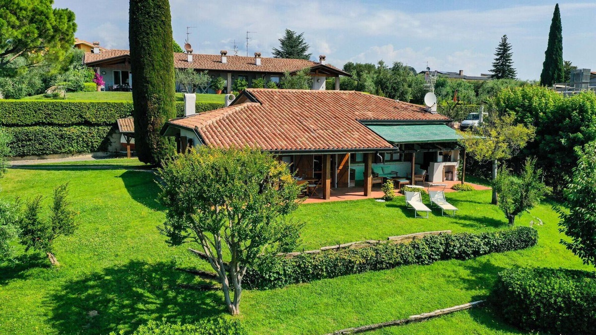 Manerba del Garda Villa | Villa Silva, with amazing lake view