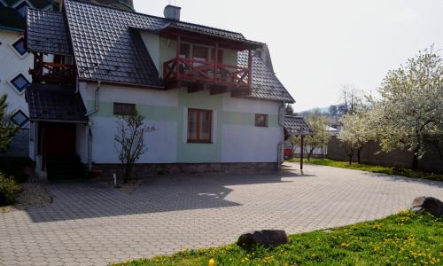 Zarnovica House | Villa Silver Green