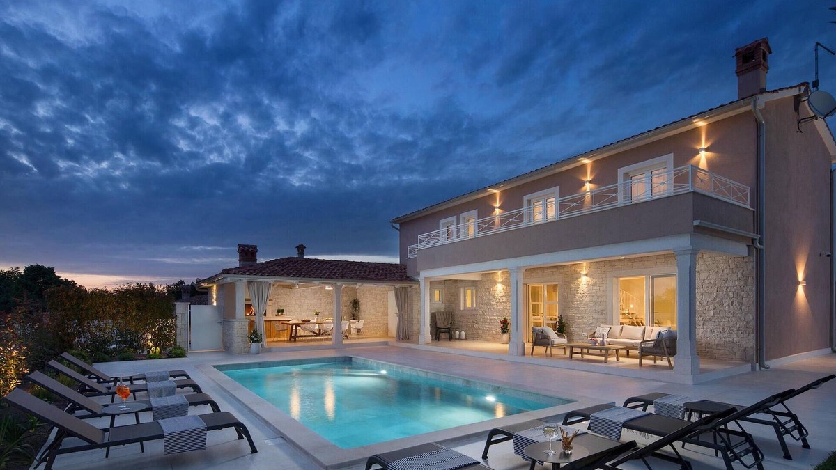 Debeljuhi House | Villa Simona Residence