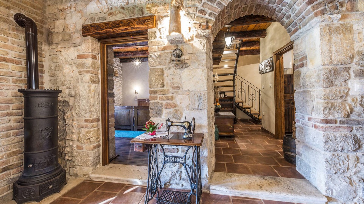 Zemunik Donji Villa | Villa Sisman, 4 bedrooms, private pool, children's playground, nature, beach