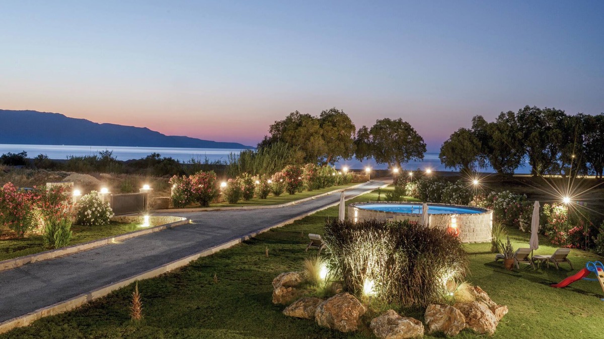 Tavronitis Villa | Villa Six Stars is a beachfront villa in Chania, on the island of Crete.