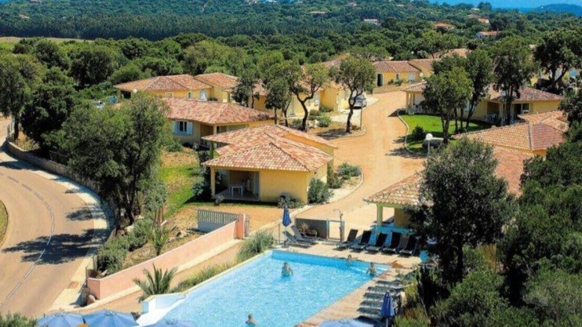 Pinarellu Villa | Villa sleeps 4 to 6 near Pinarello beach in Ste Lucie de Porto Vecchio