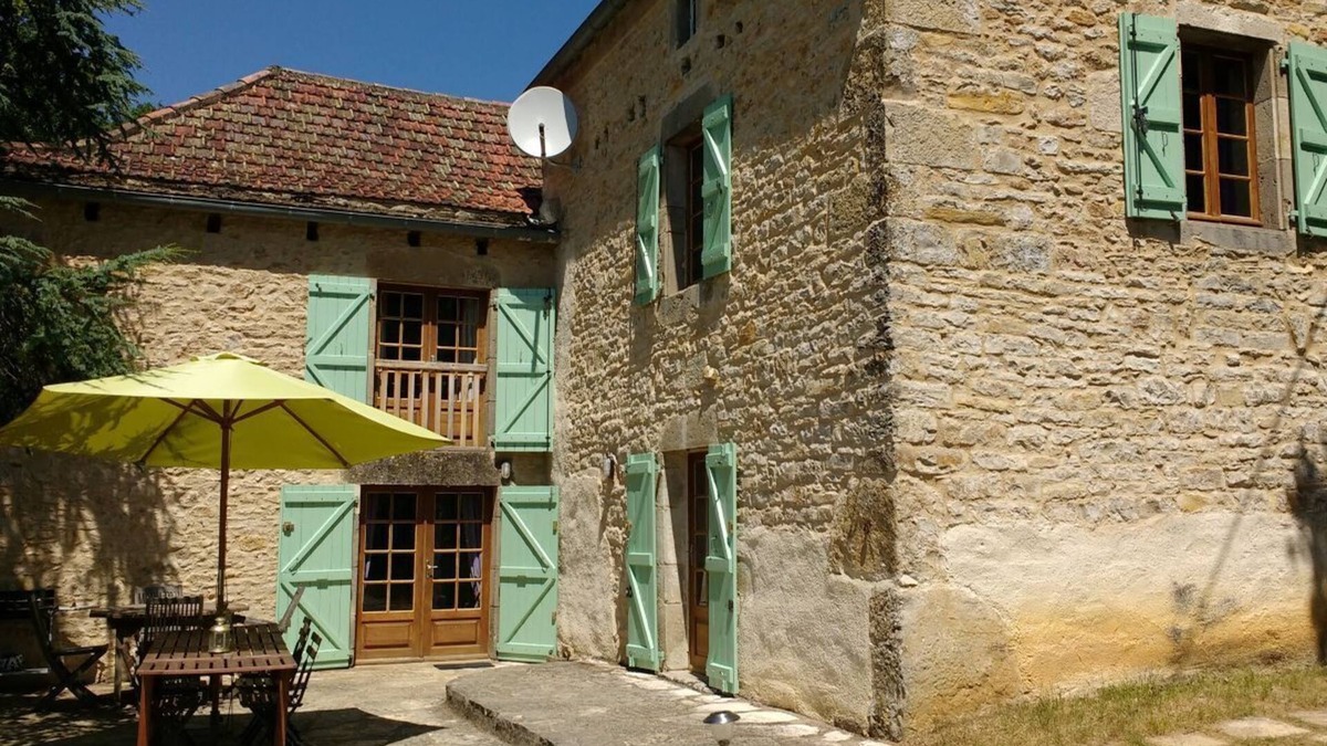 Villeneuve d'Aveyron Villa | Villa (sleeps 6), private pool, gardens surrounded by countryside and woodland