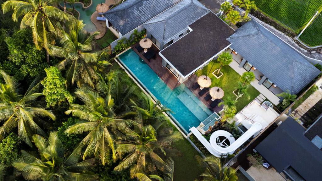 Pejeng Kawan Villa | Villa Slide by BaliSuperHost