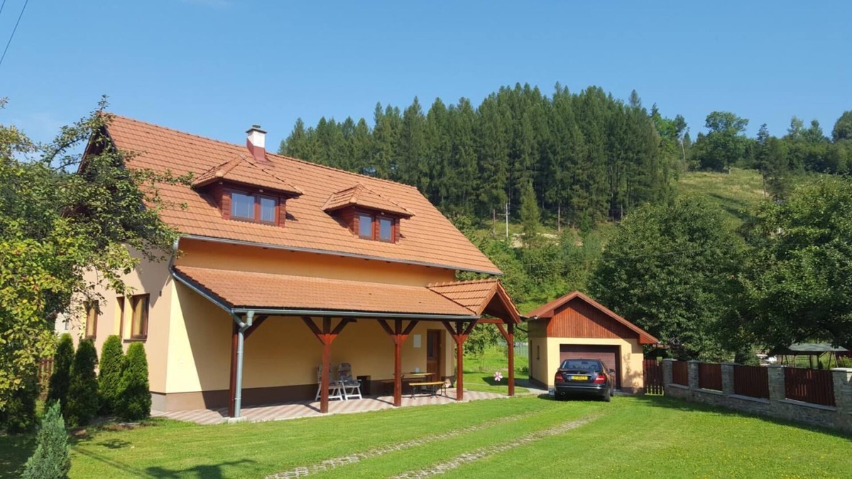 Horny Vadicov Villa | Villa Slovakia - Five Bedroom Villa, Sleeps 8