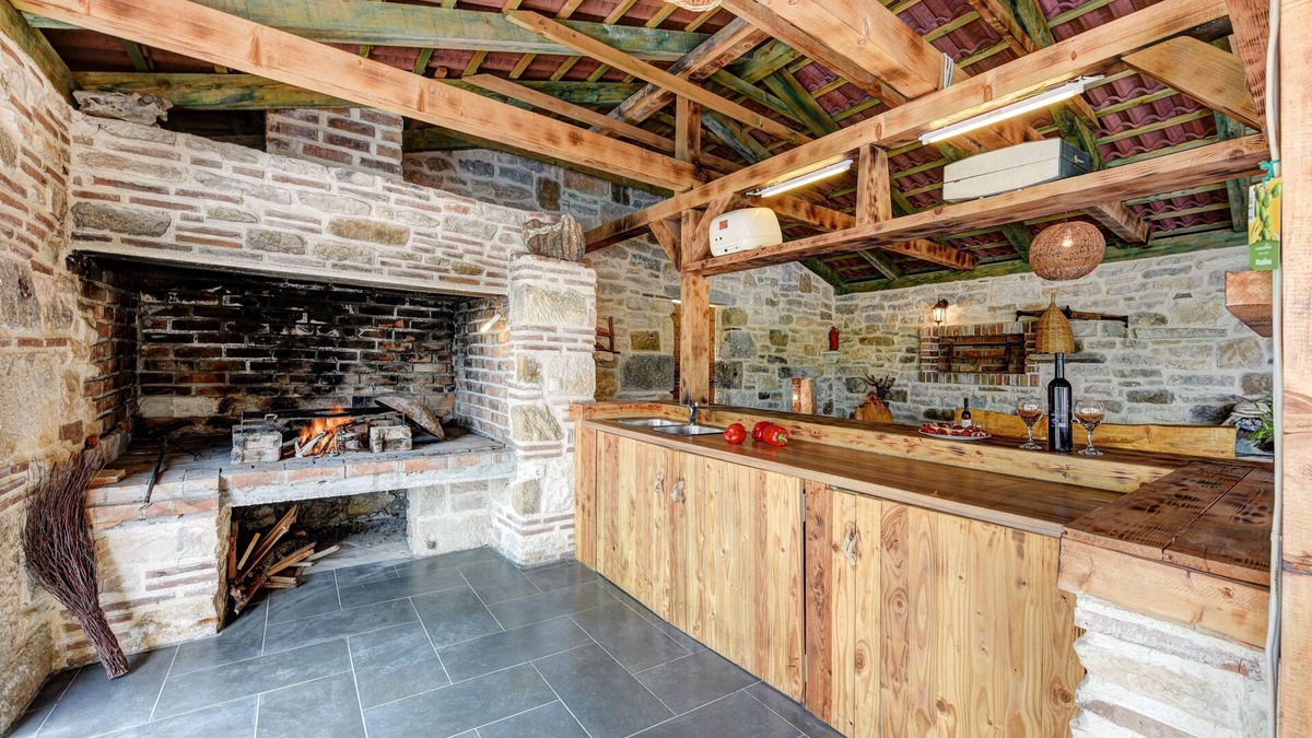 Posedarje Villa | Villa Smilje, 4 bedroom, nature, large pool, summer kitchen, wi-fi.