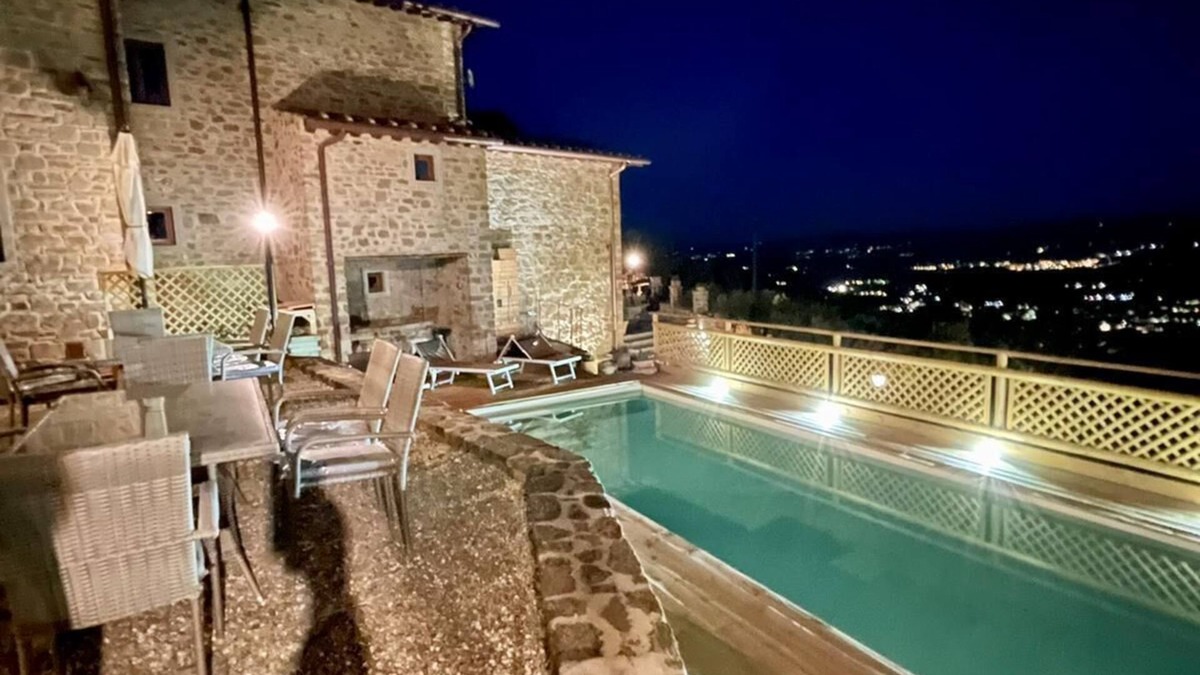 Bivio Pozzo Villa | Villa Soale in Tuscany-Reggello. Swimming pool and Wi-Fi