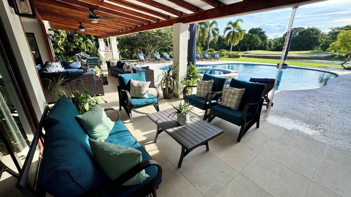 Costa Blanca Villa | Villa Solara 4 - Luxury 4 Bedroom Private Pool & Jacuzzi - Golf & Lake View