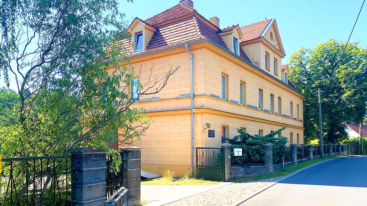 Marienwerder Villa | Villa Sophienschlösschen near Berlin
