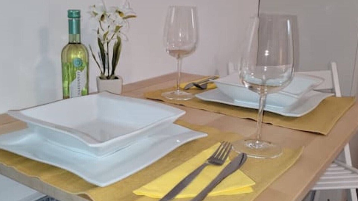 Hitdorf Apartment | Villa Souterrain, W-lan, Büro