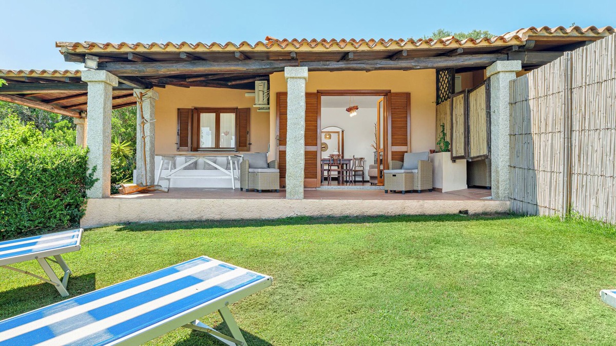 Rudalza House | Villa Speranza 2 near the Beach with Sea View, A/C, Garden, Terrace, BBQ & Outdoor Shower