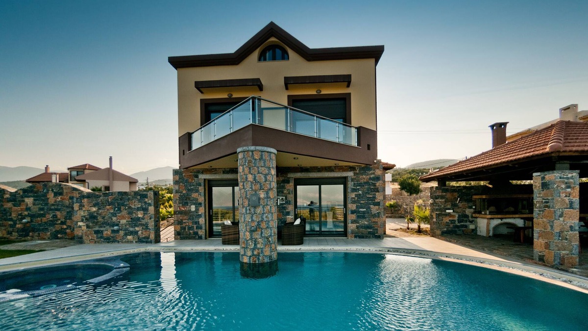 Katsikia Villa | Villa St Nicolas - 4 bedroom villa - sleeps 9