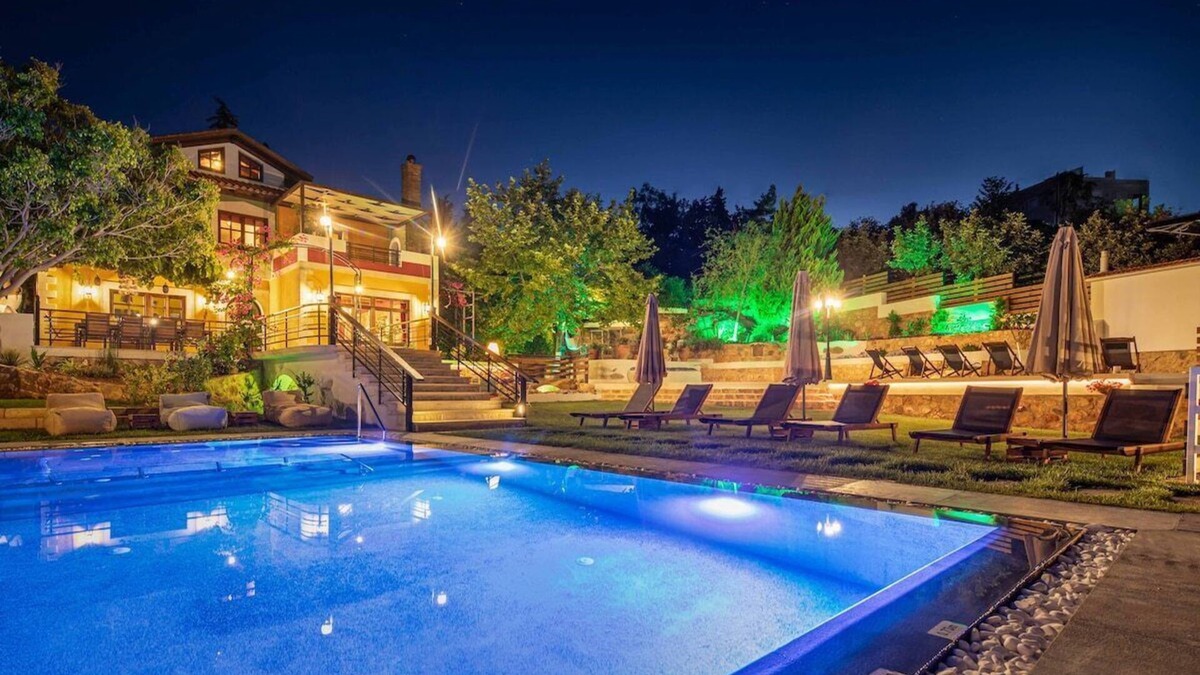 Gerani Villa | Villa Staras - Private Heated Pool Near The Beach