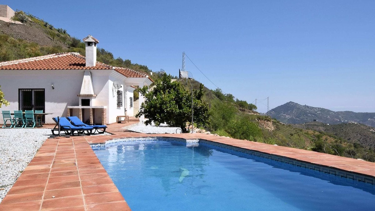 Arenas Villa | Villa Stay with Sea Views