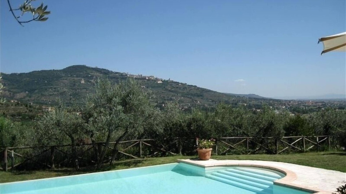 Il Borgo Villa | "Villa Stefania" Old Tuscan Farmhouse - Great View on Cortona