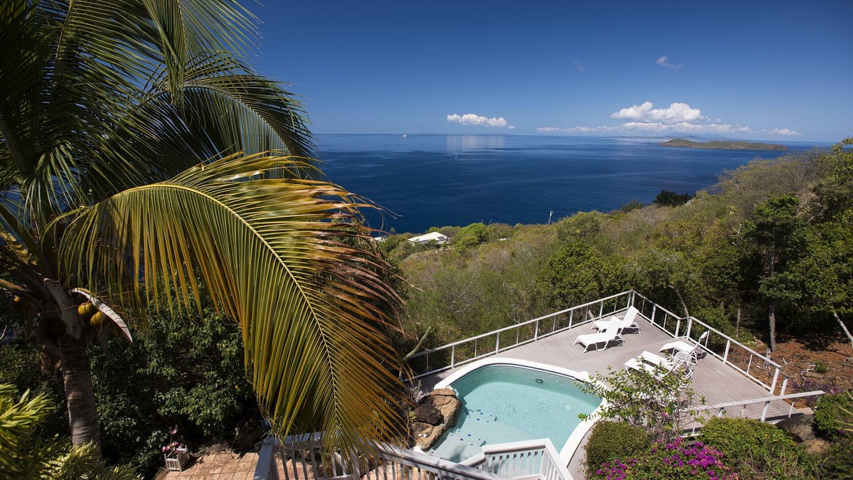 David Point Villa | Villa Stone's Throw - A Quiet Escape