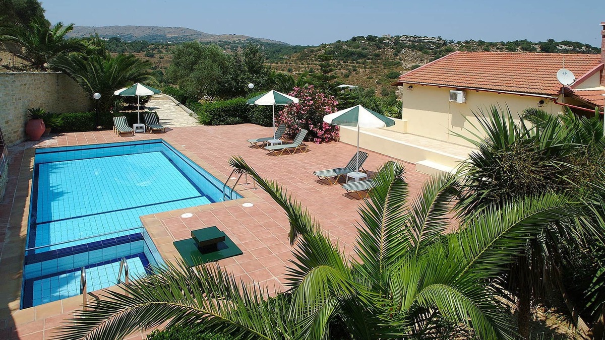 Rethymno Villa | Villa STRATOS with a PRIVATE Pool + CHILDREN's Pool + JACUZZI in Rethymno Crete!