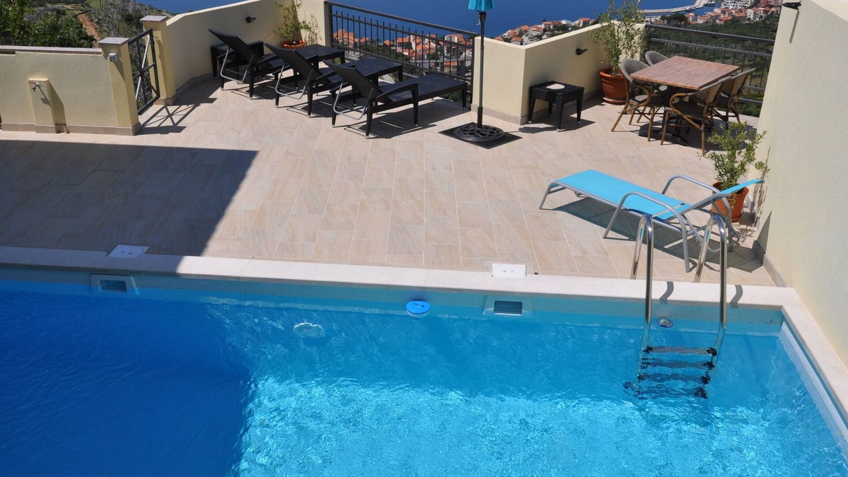 Podgora Villa | Villa stunning views swimming Pool, Tennis Court, Mini Golf Course, full aircon