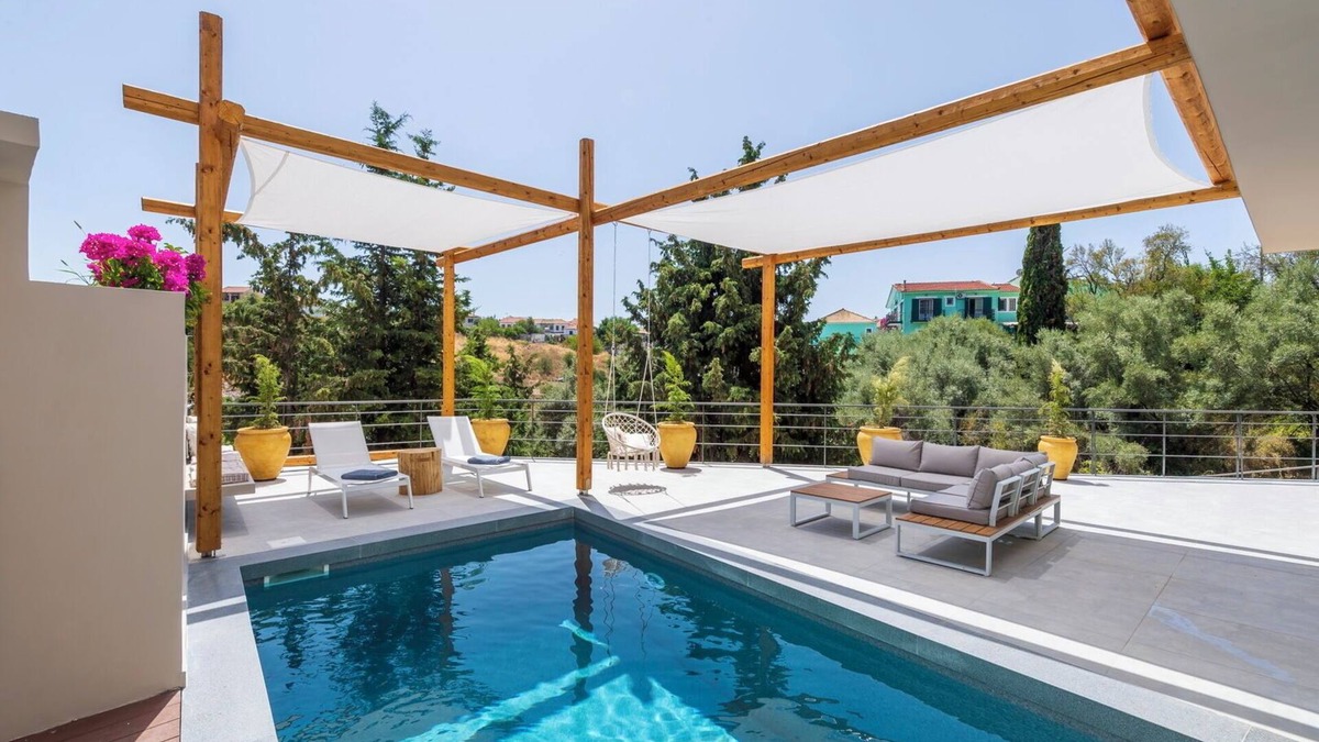 Katomerion Villa | Villa "Suite Erifilli" with sea view, private pool & WiFi