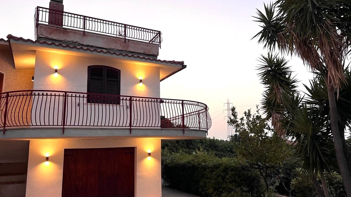 San Nicola l'Arena Villa | Villa 'Suite - La Terrazza Sul Mare' with Sea View, Wi-Fi and Air Conditioning