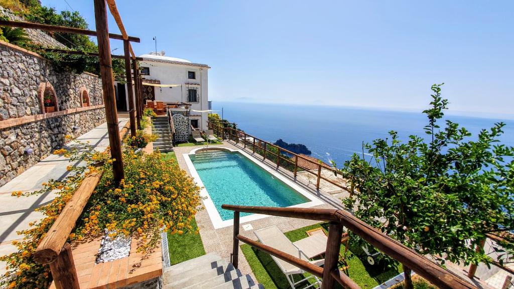 Conca dei Marini Villa | Villa Sunrise. Pool and seaview in Amalfi Coast
