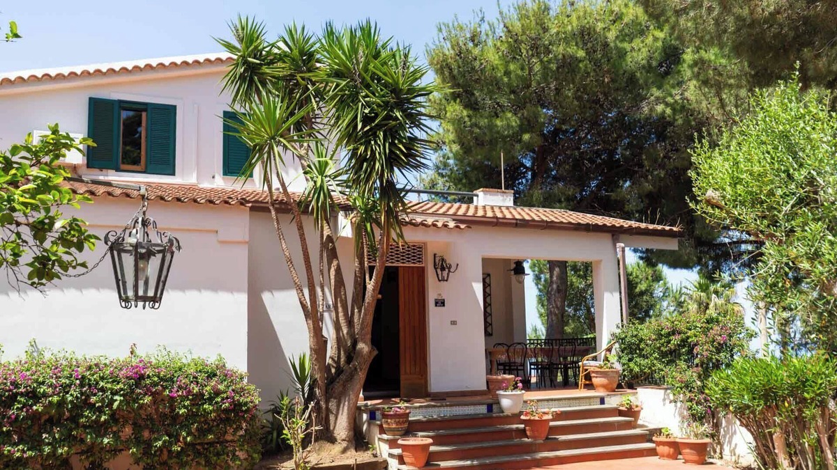 Santa Domenica Villa | Villa Survara