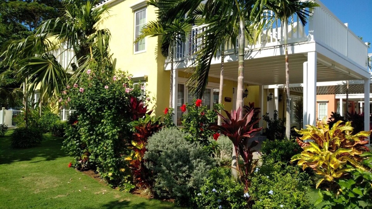 Orange Bay House | Villa Sweet J - Run on Island Time