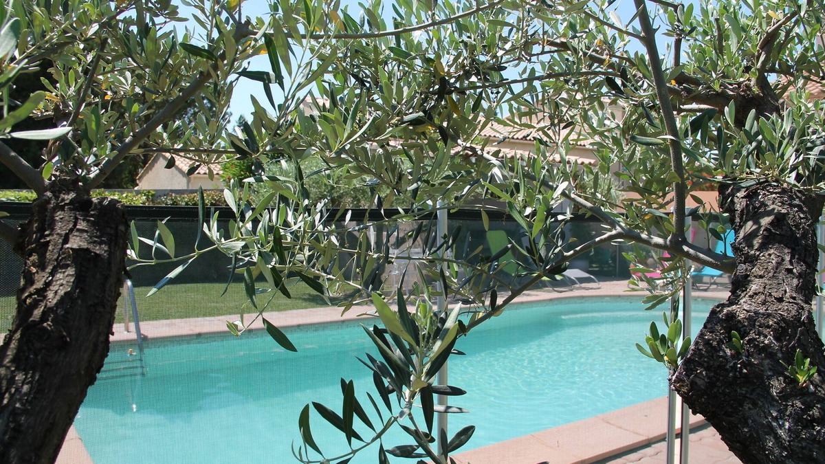 Clarensac Villa | Villa swimming pool between sea and Cevennes 30km, very quiet.