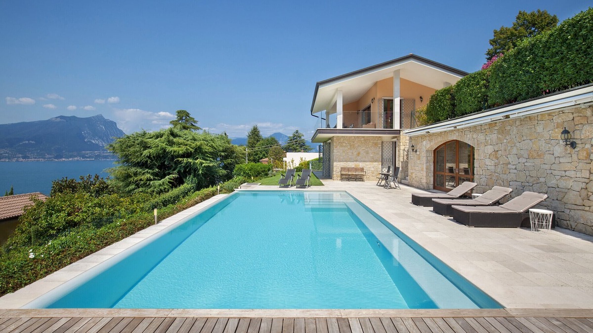 Torri del Benaco Villa | Villa Sybille With Pool And Lake View