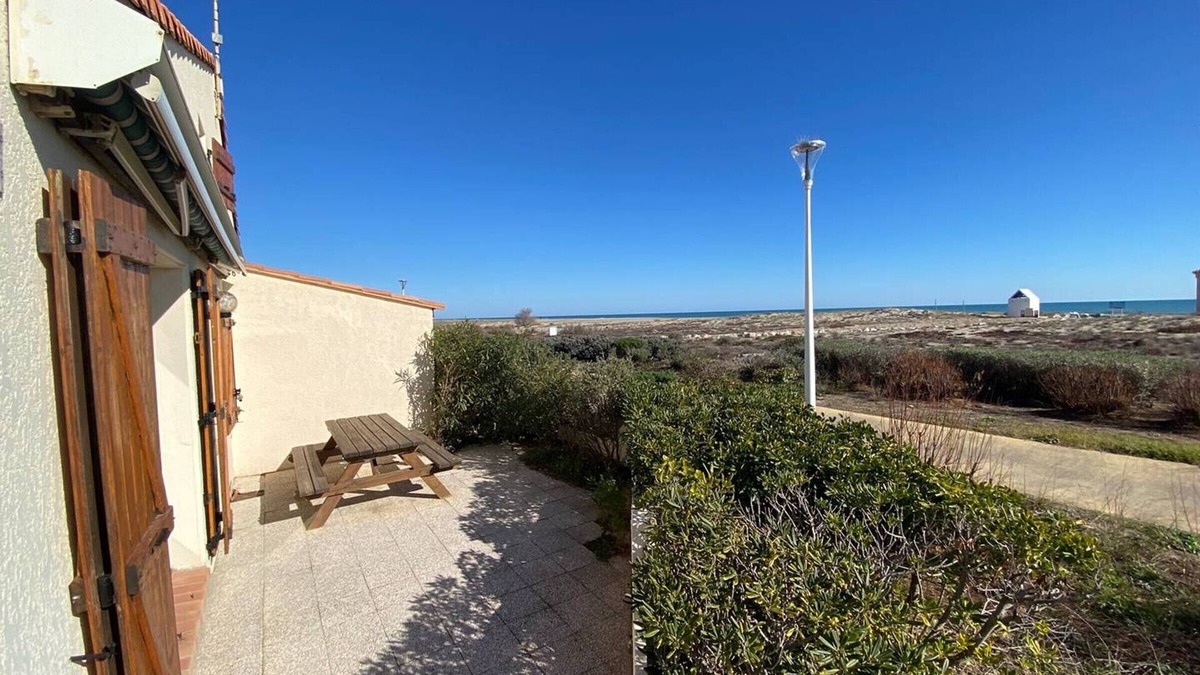 Leucate Villa | Villa T2+Mezzanine, 6 pers, beach, parking, Port Leucate