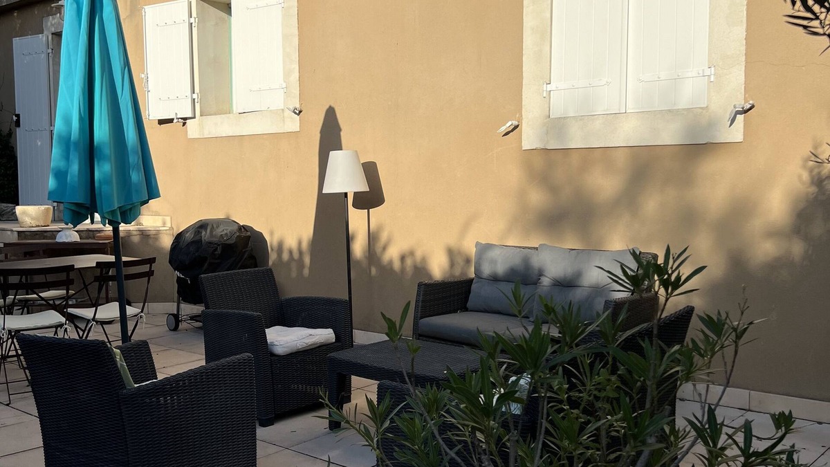 Bollene House | Villa T3 de 70m² Avec 4 Couchages et Jardin