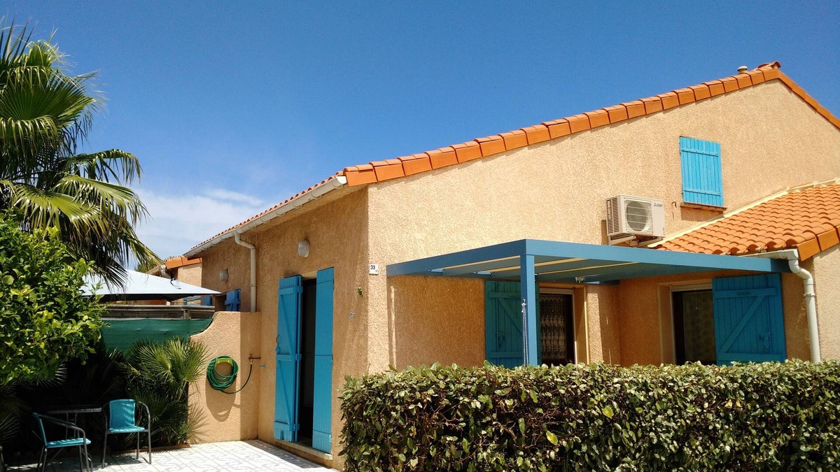 La Jetee House | VILLA T3/terrace residence with pool/parking lot