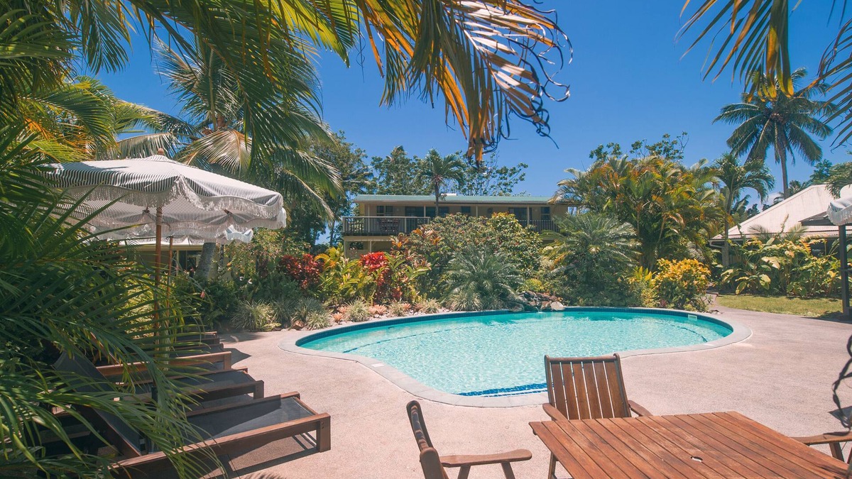 Arorangi Villa | Villa TAI entire top floor of huge 'colonial style' homestead with amazing views