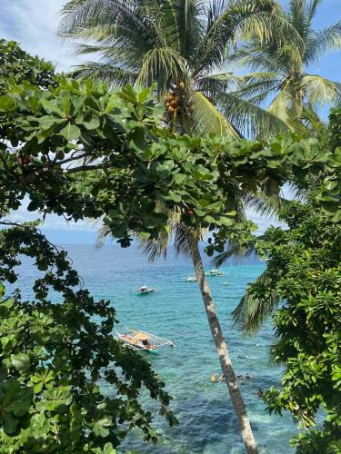 Kaputian House | Villa Talisay - Beach house