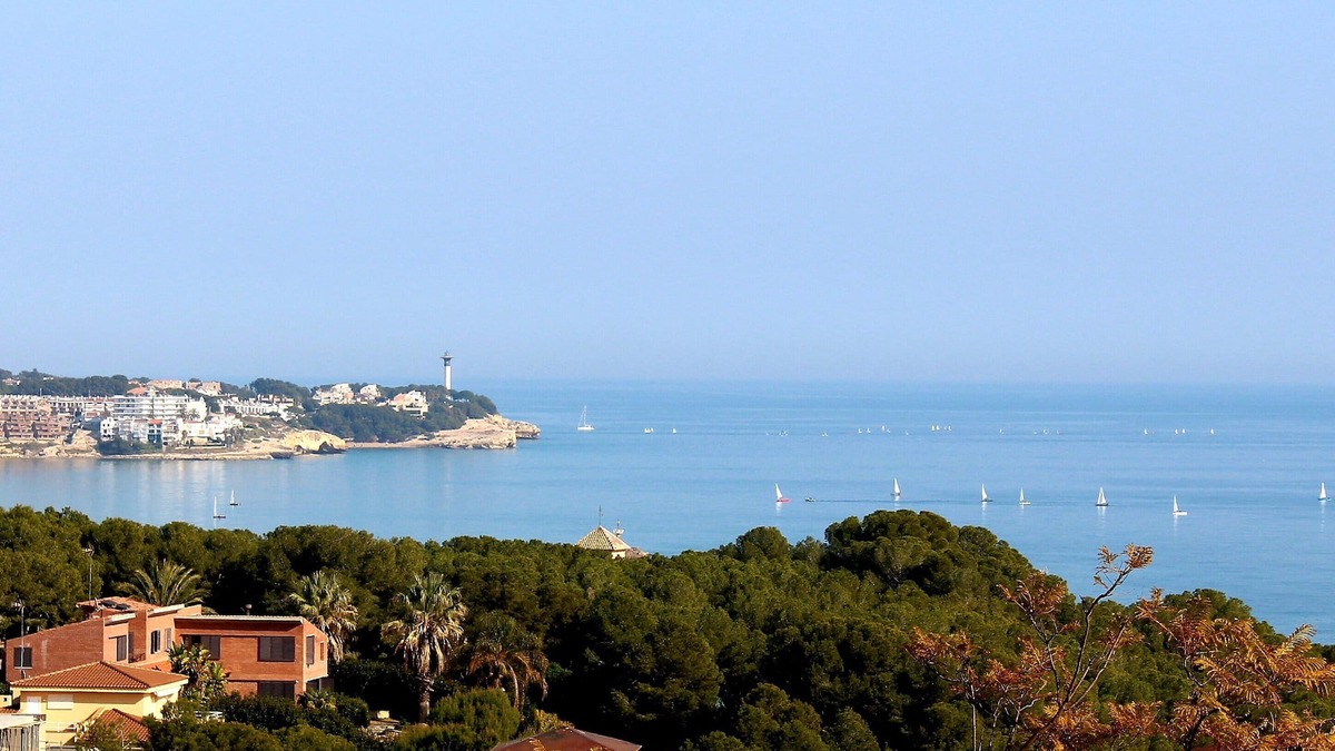 Tamarit House | Villa TAMARIT sea views in exclusive area in the middle of mediterranean beaches.