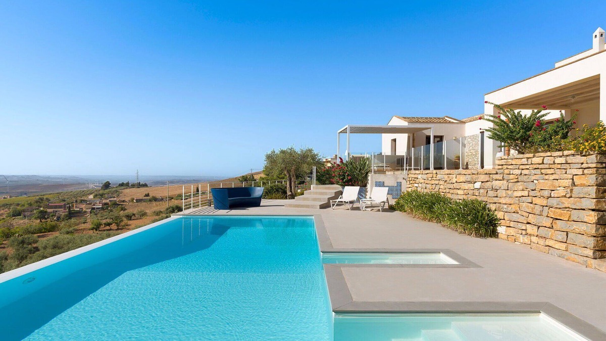 Buseto Palizzolo Villa | Villa Tangi - Luxury Holiday Villa with private swimming pool in North Sicily