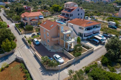 Razanj Apartment | Villa Tea