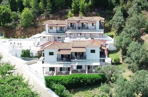 Achladies Apartment | Villa Teozenia