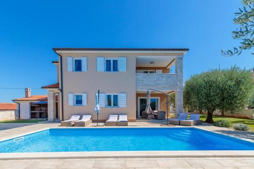 Selina Villa | Villa Terlevic