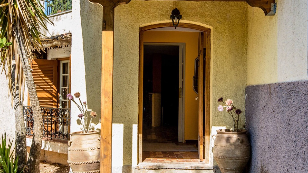 Delphi House | Villa Terracotta