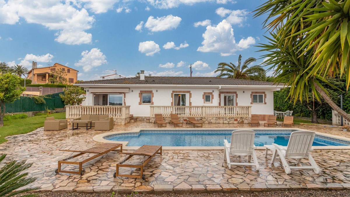 Sant Antoni de Calonge Villa | Villa "Terrassa" close to the Beach with Pool & Wi-Fi