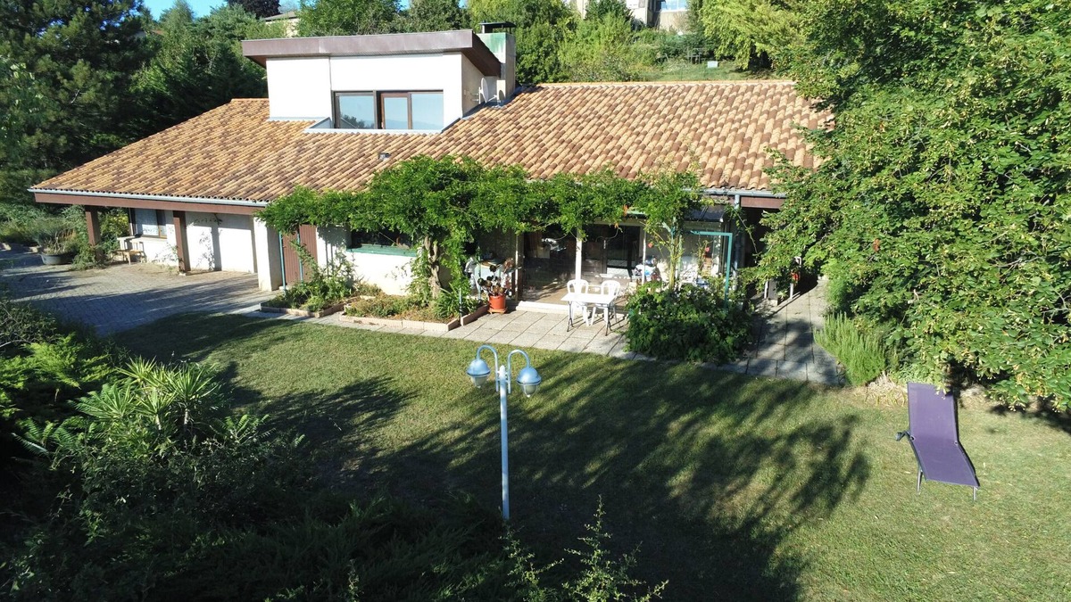 Saint-Martin-d'Aout Villa | Villa: the hills of the Drôme