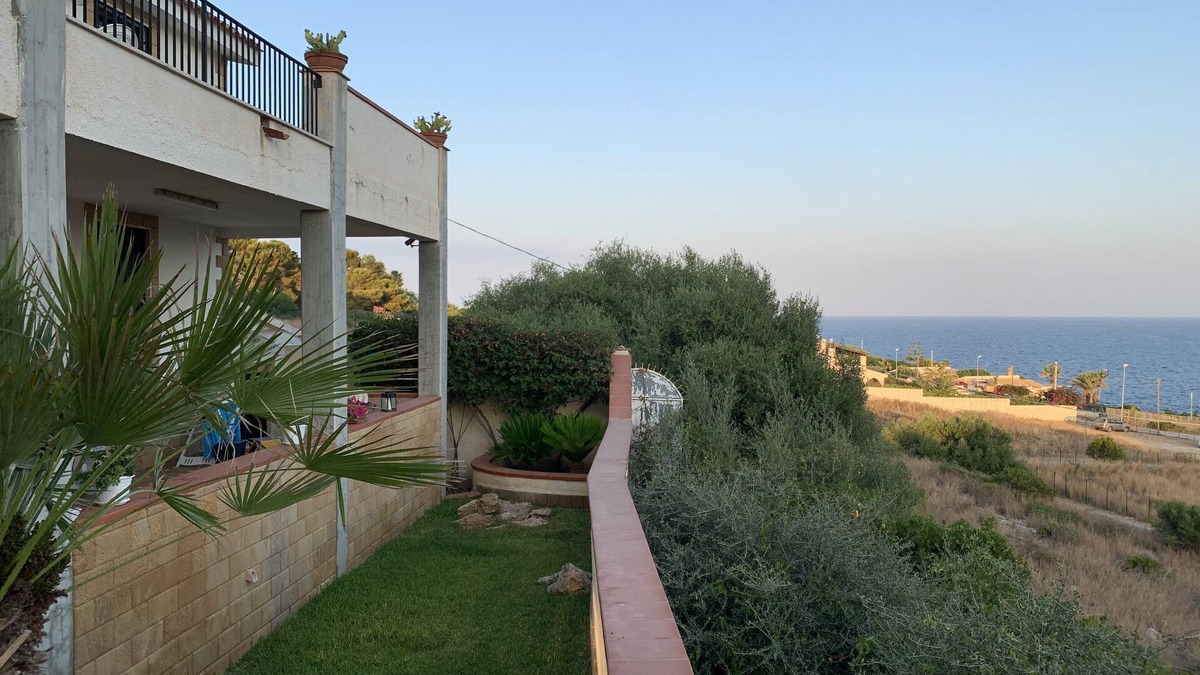 Plemmirio Villa | Villa the pine forest by the sea (200m from the sea)