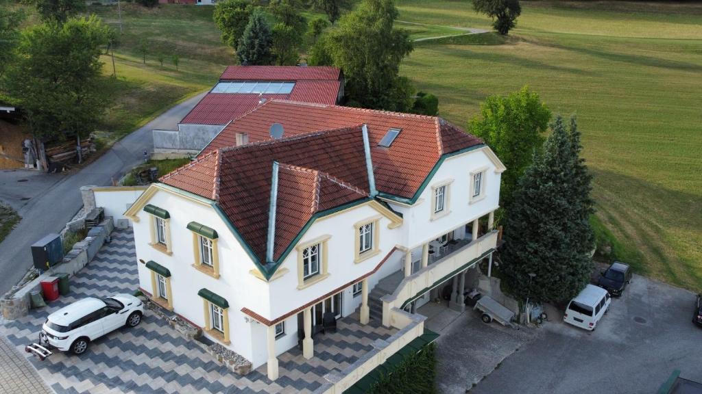 Hofstetten House | Villa Theresa