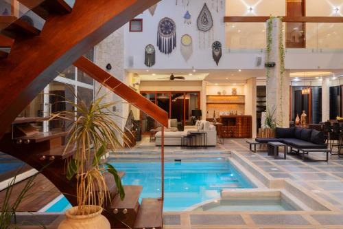 Zama Villa | Villa Tikal