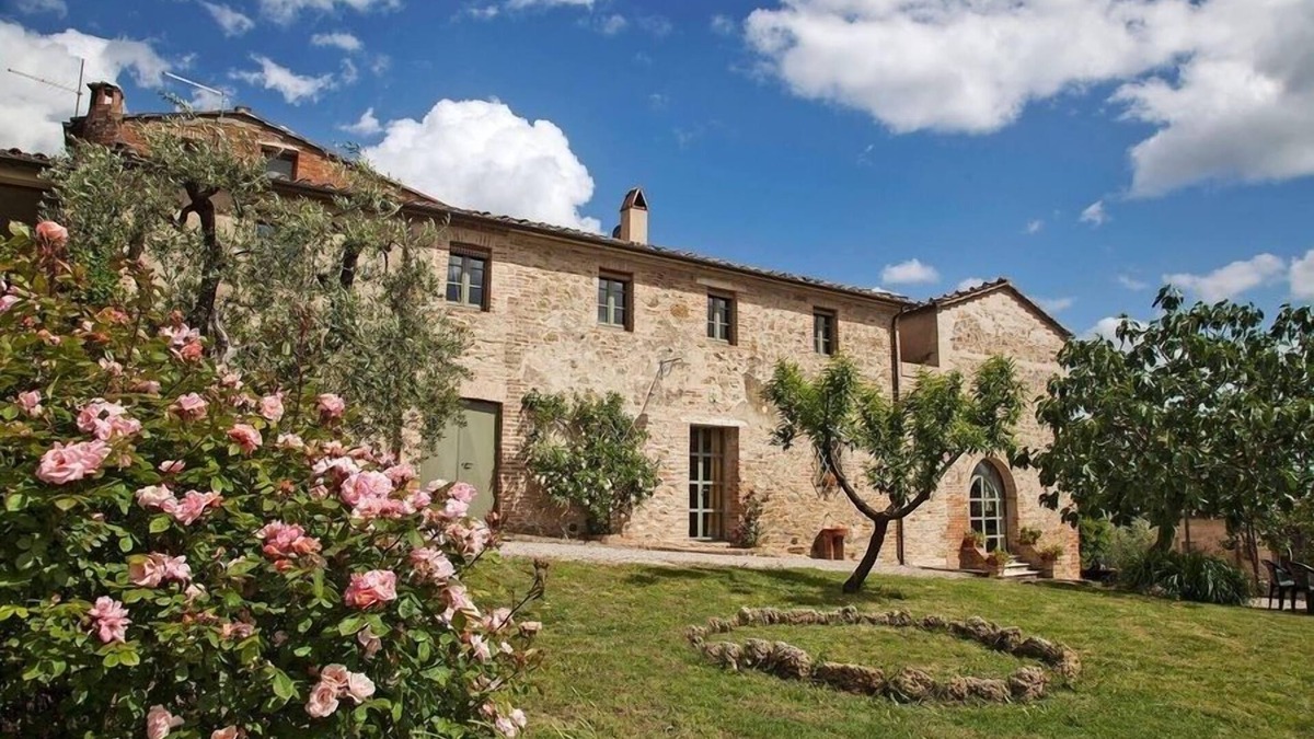 San Giovanni d'Asso Villa | Villa to rent in San Giovanni d\'Asso