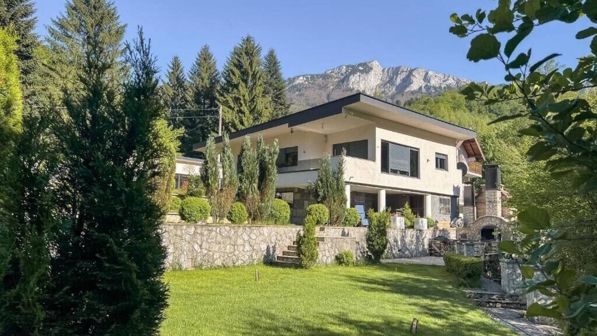 Sarajevo Canton House | Villa Tomi Nature Retreat
