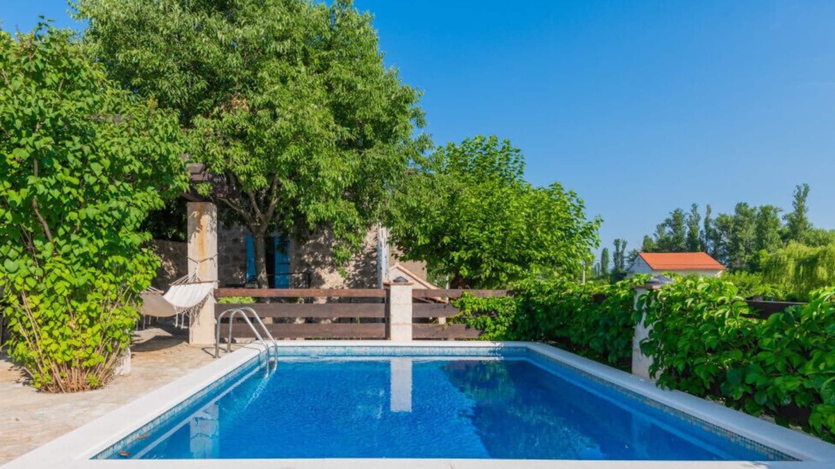 Zmijavci Villa | Villa Toni - Makarska by Villas Guide