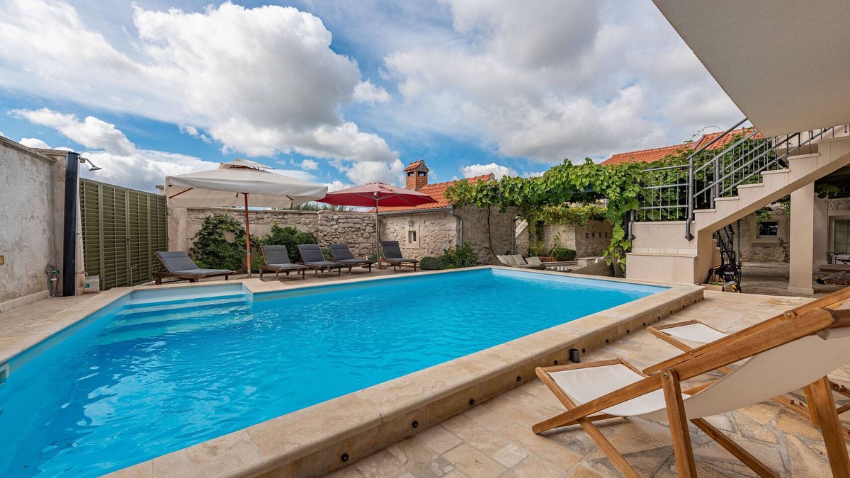 Benkovac Villa | Villa Torine ZadarVillas