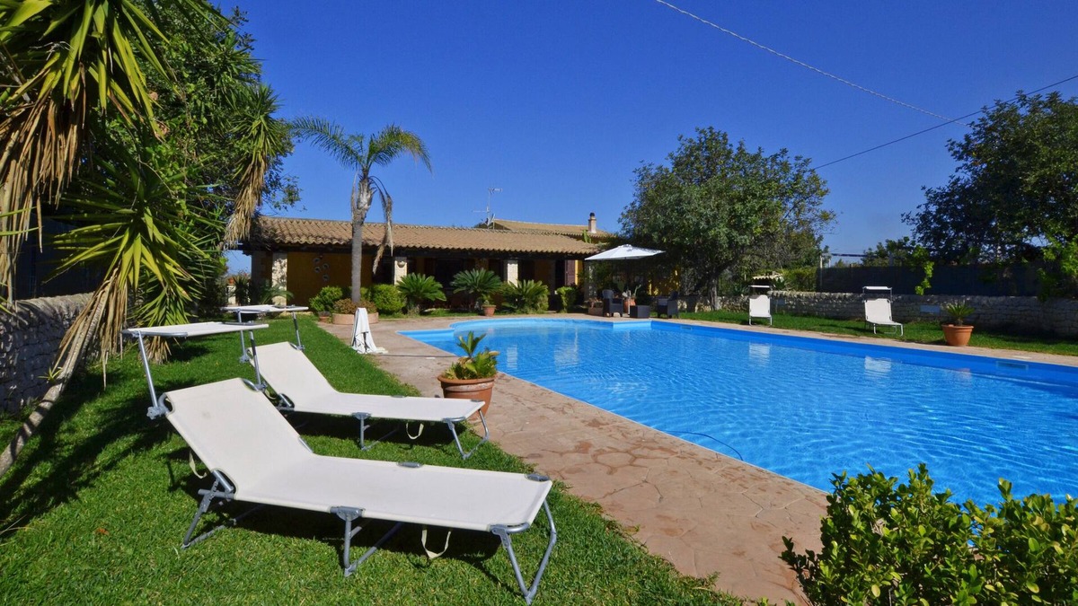 Scicli Villa | Villa Torres, Scicli, Italy